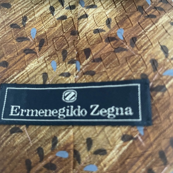 Ermenegildo Zegna Brown Silk Tie with Geometric Floral Design - Picture 3 of 7